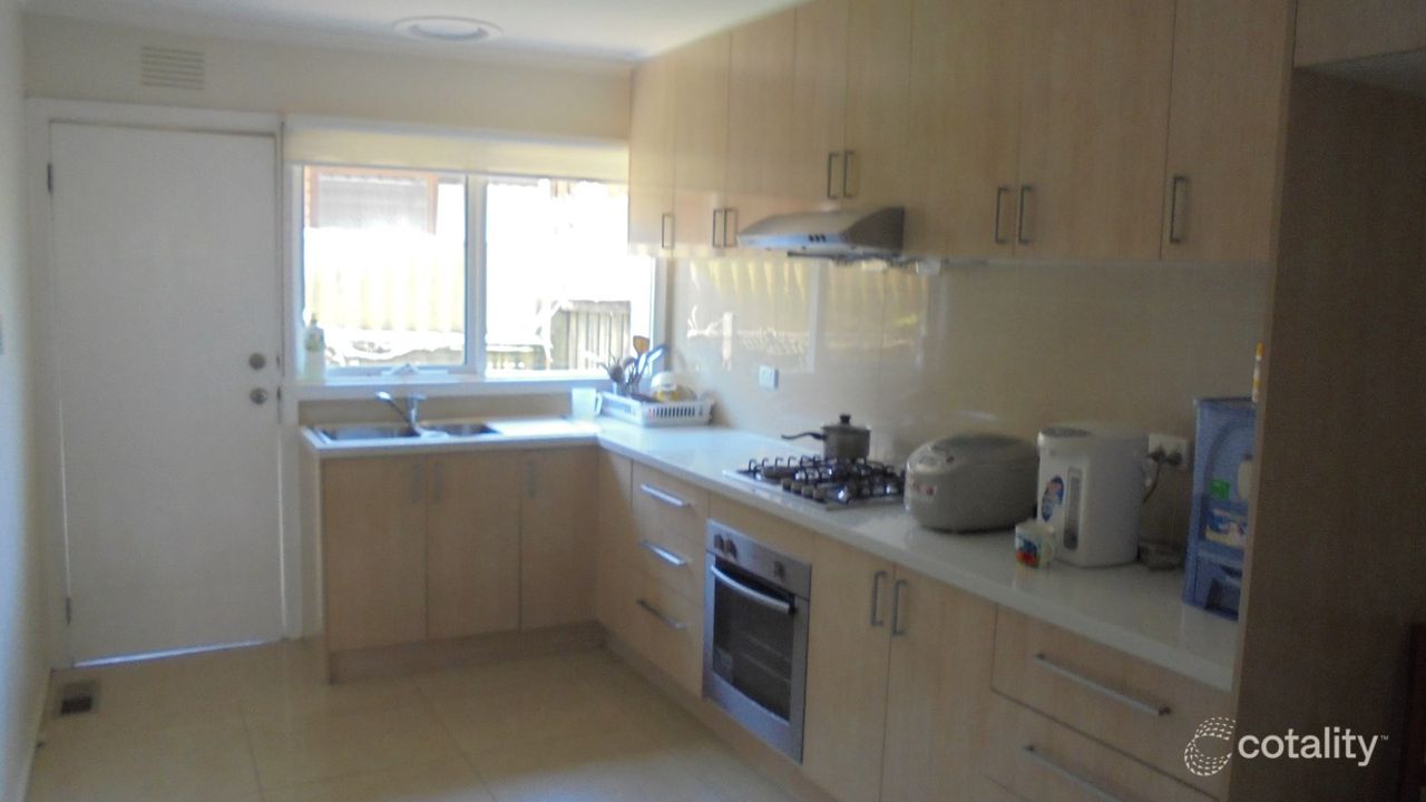 3-bedroom unit at 3/28 Ellen Street, Bentleigh East, VIC 3165, Glen Eira, Victoria