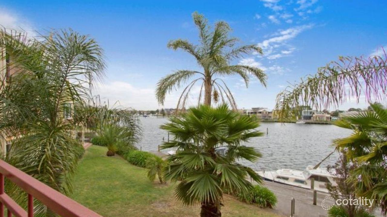 2-bedroom unit at 10/3 Inner Harbour Drive, Patterson Lakes, VIC 3197, Kingston Council, Victoria