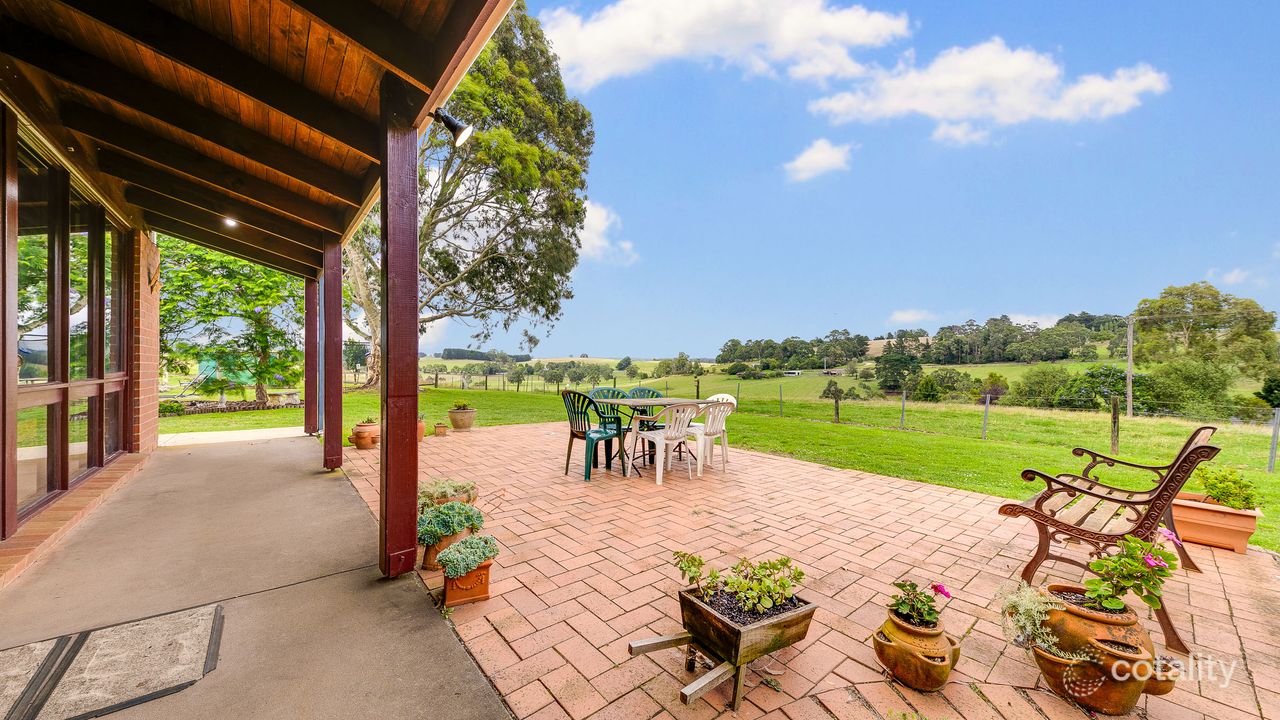 4-bedroom unit at 71 Jones Road, Drouin, VIC 3818, Baw Baw, Victoria