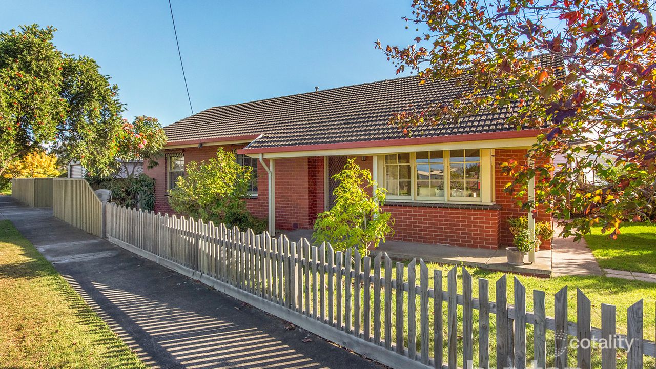 3-bedroom house at 6 Ising Street, Newcomb, VIC 3219, Greater Geelong, Victoria