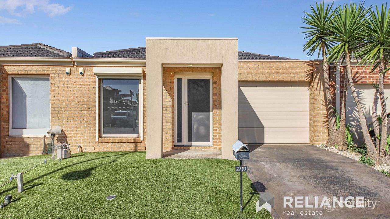 3-bedroom unit at 2/10 Starflower Way, Truganina, VIC 3029, Wyndham, Victoria