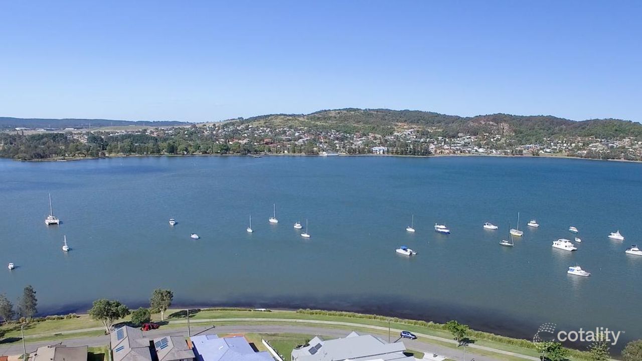 6-bedroom house at 11 Marmong Street, Booragul, NSW 2284, , New South Wales