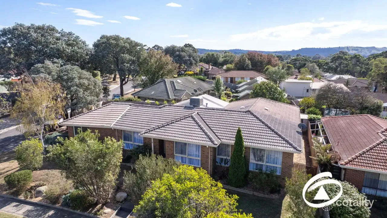 5-bedroom house at 8 Dowd Court, Pakenham, VIC 3810, Cardinia Council, Victoria