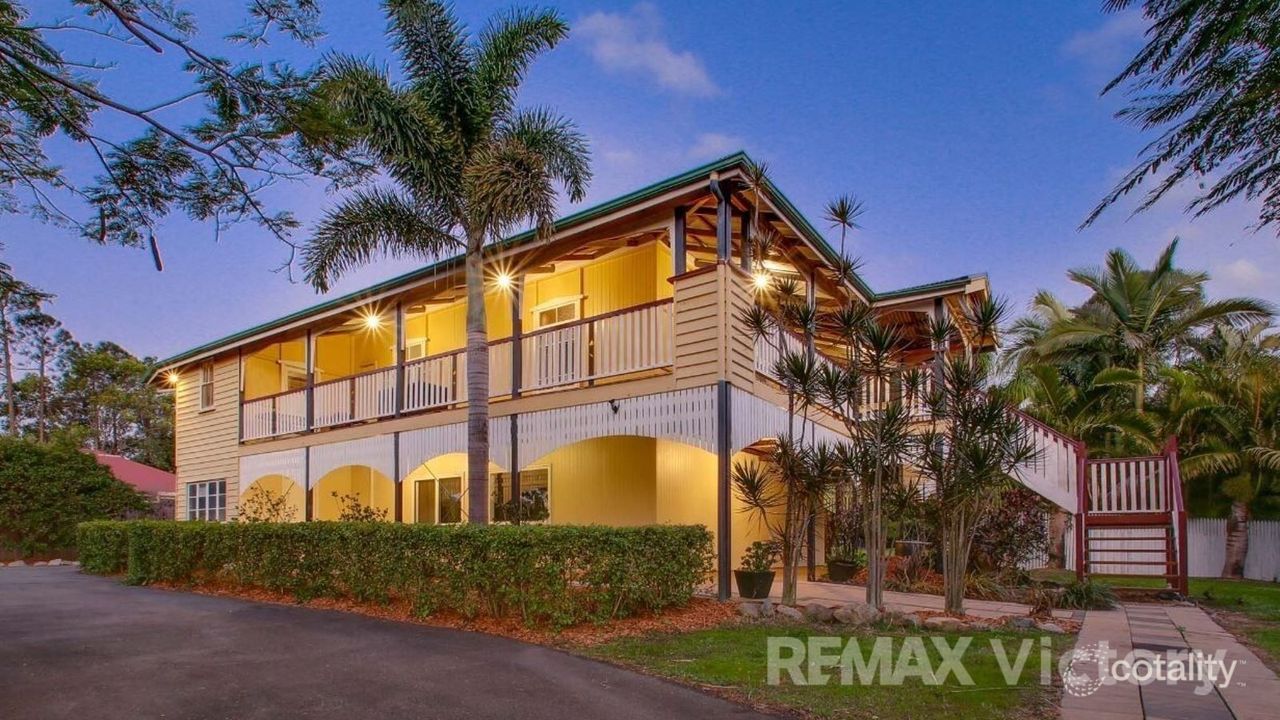 6-bedroom unit at 64-66 Sauvignon Drive, Morayfield, QLD 4506, Moreton Bay, Queensland