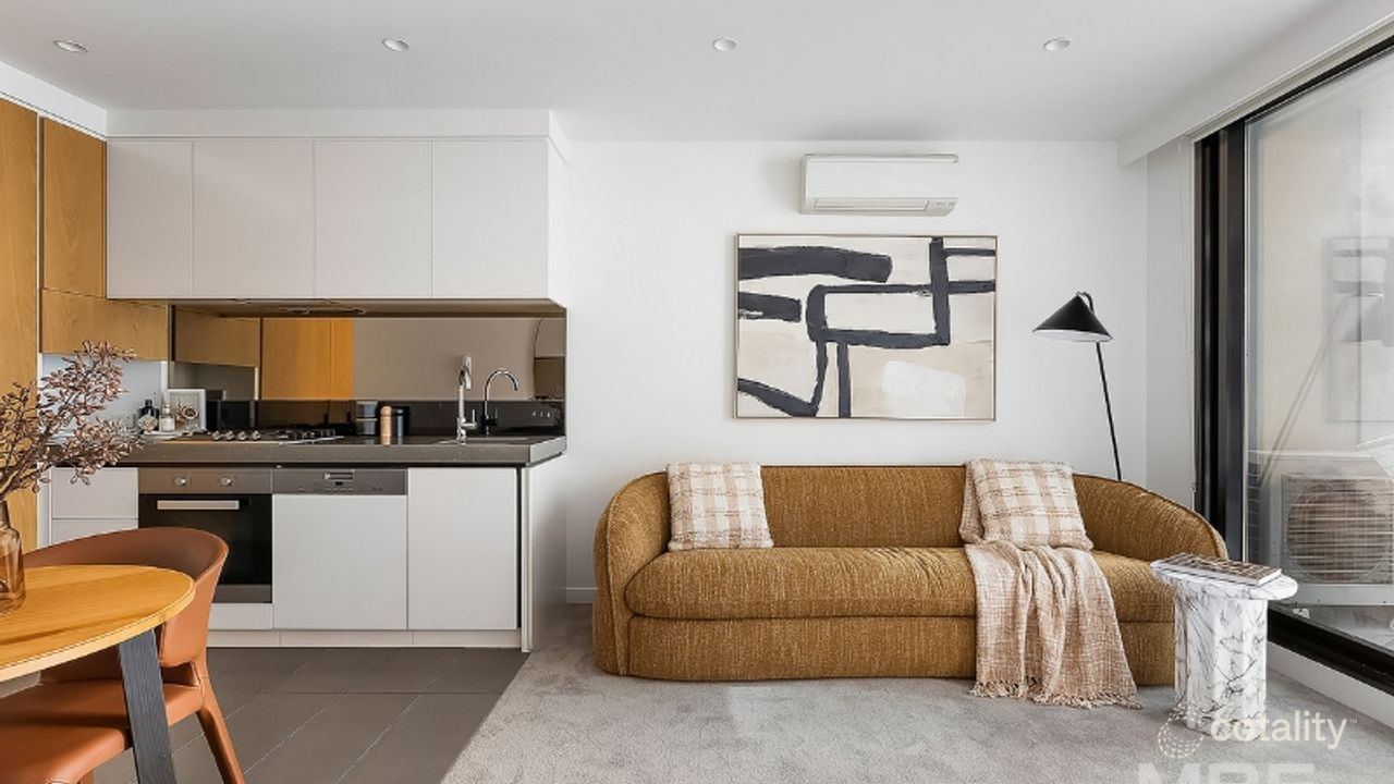 2-bedroom unit at 402/8 Daly Street, South Yarra, VIC 3141, Stonnington, Victoria