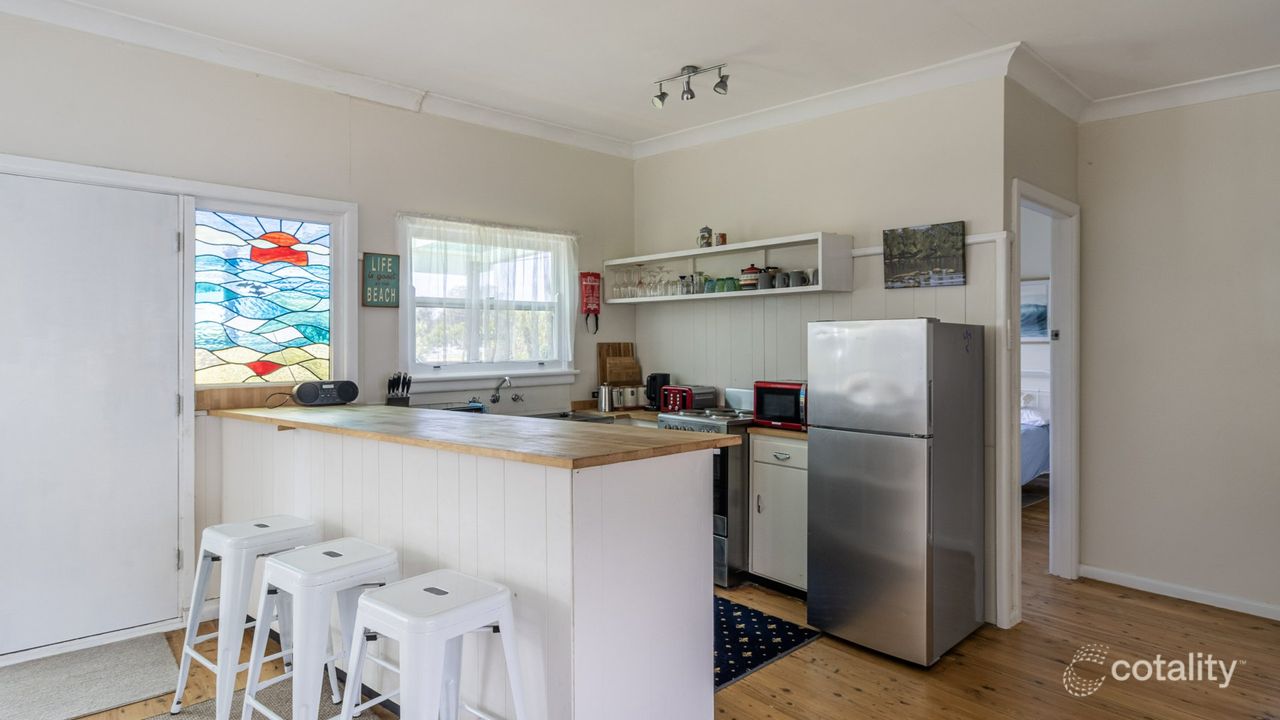 2-bedroom house at 11 Beachview Avenue, Berrara, NSW 2540, Shoalhaven Council, New South Wales