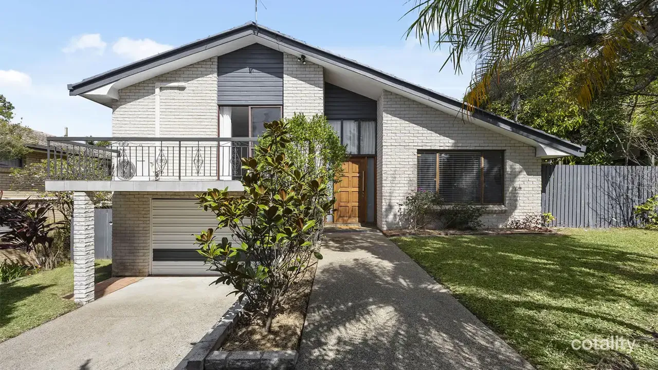 4-bedroom house at 23 Bridle Street, Mansfield, QLD 4122, Brisbane, Queensland