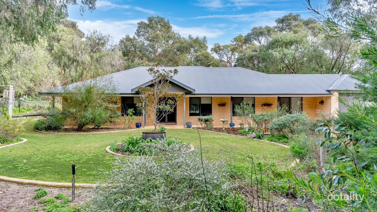 4-bedroom house at 4 Crescent Drive, Bouvard, WA 6211, Mandurah, Western Australia