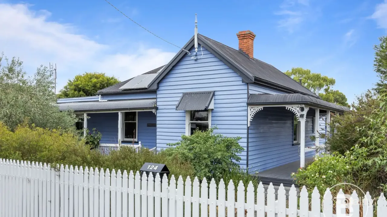 4-bedroom house at 124 Moore Street, Ararat, VIC 3377, Ararat, Victoria