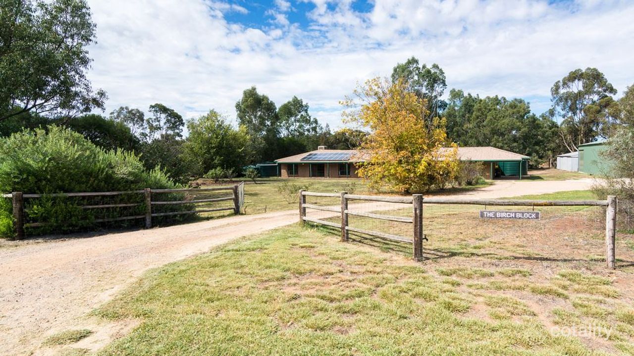 6-bedroom house at 54 Burnside Road, Strathalbyn, SA 5255, Alexandrina, South Australia