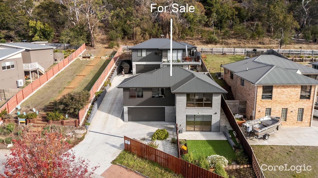 4-bedroom unit at 1/2 Betsy Mack Place, Clarence Council, Tasmania