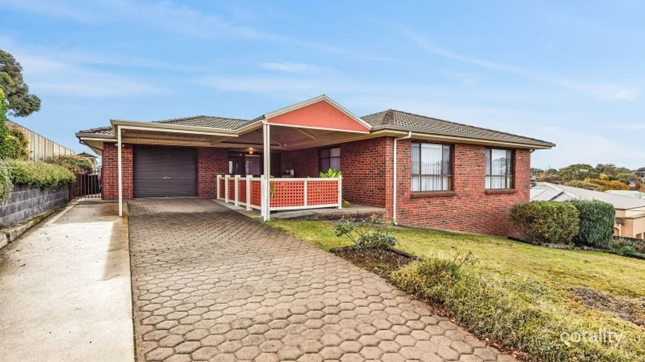 3-bedroom house at 32 Montebello Drive, Mount Gambier, SA 5290, Mount Gambier Council, South Australia