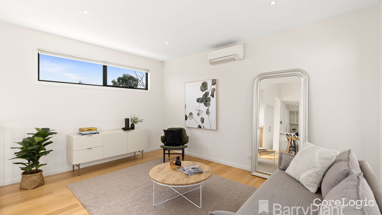 2-bedroom unit at 2/262 Reynard Street, Merri-bek Council, Victoria