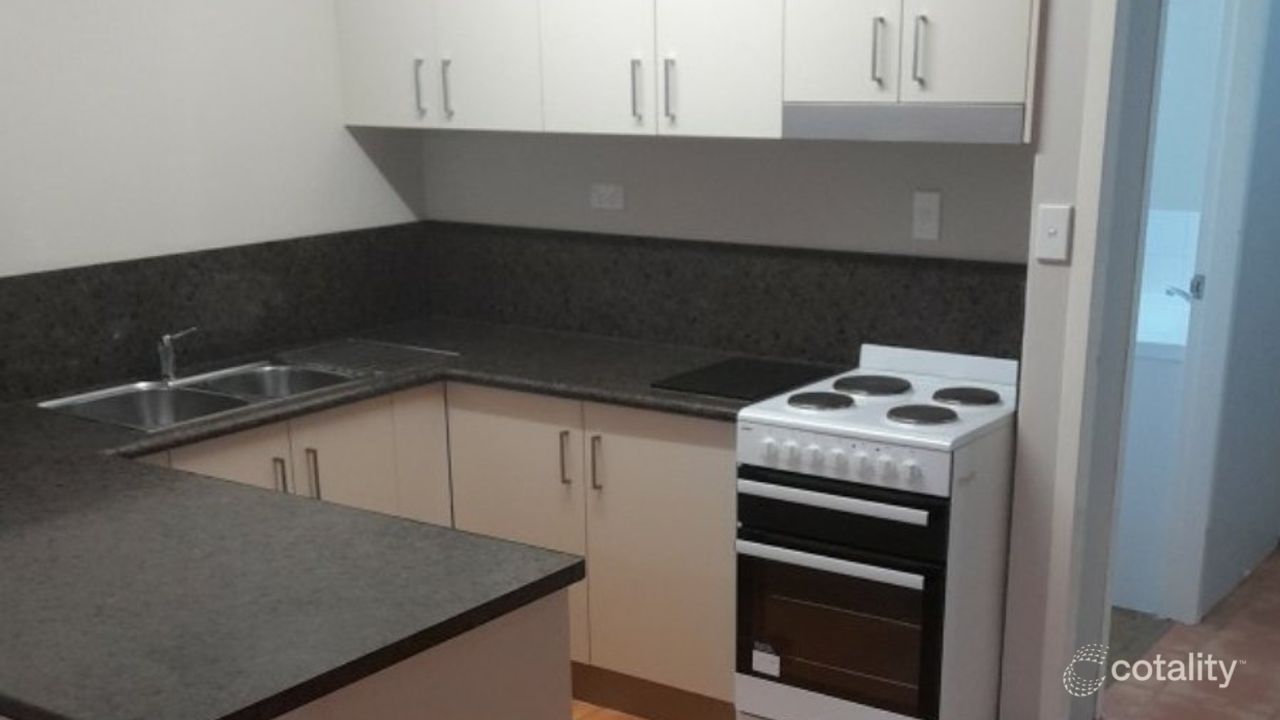 8-bedroom unit at 90 Off Lane South, South Gladstone, QLD 4680, Gladstone, Queensland