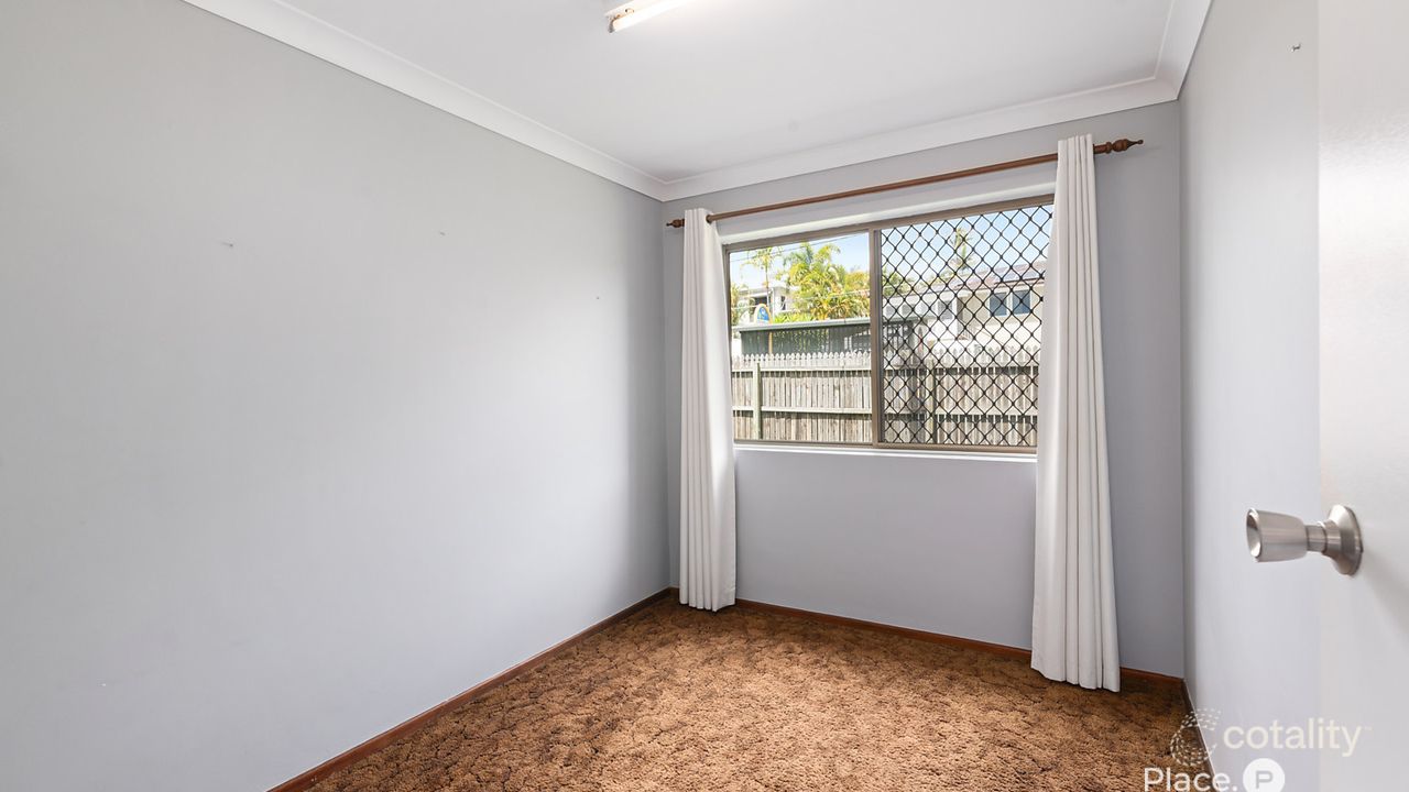 8-bedroom unit at 92 Stuart Street, Bulimba, QLD 4171, Brisbane, Queensland