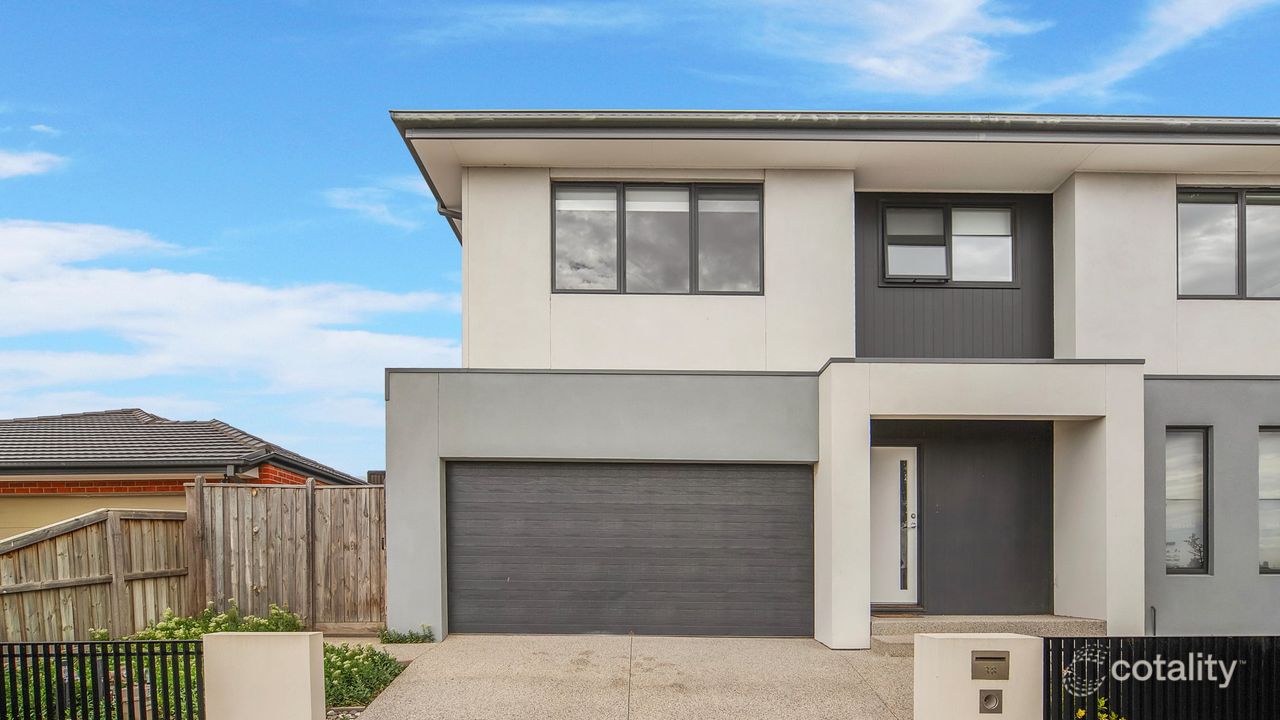 3-bedroom unit at 38 Dawley Circuit, Werribee, VIC 3030, Wyndham, Victoria