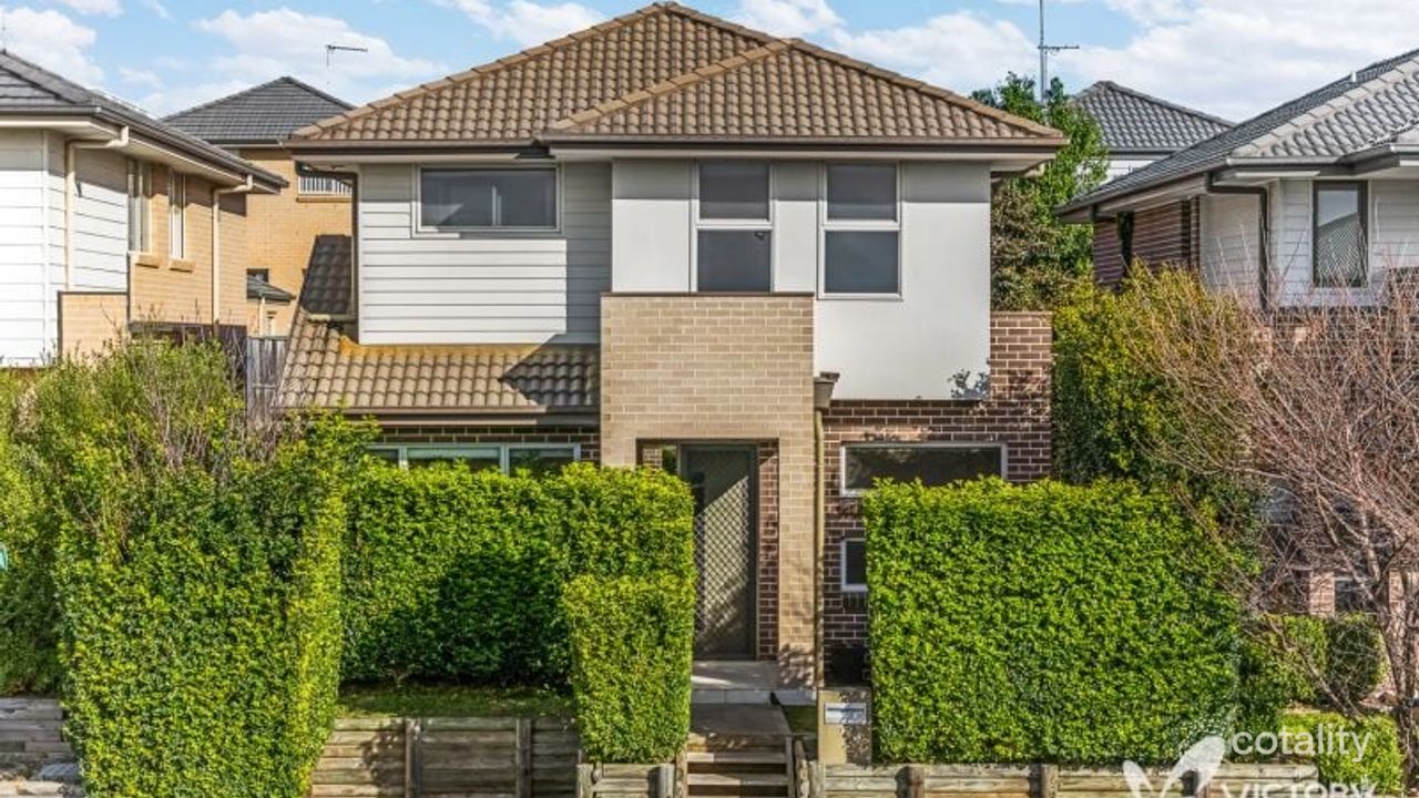 5-bedroom house at 32 Ballymore Avenue, North Kellyville, NSW 2155, The Hills Council, New South Wales