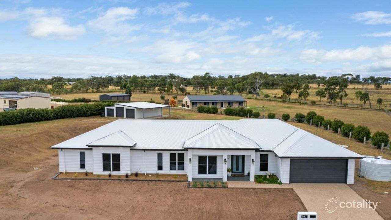 4-bedroom house at 22A Condavale Drive, Rosenthal Heights, QLD 4370, Southern Downs Council, Queensland