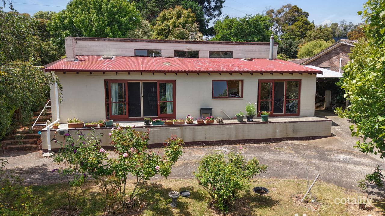 4-bedroom house at 2 Curtis Place, Ambleside, TAS 7310, Devonport Council, Tasmania