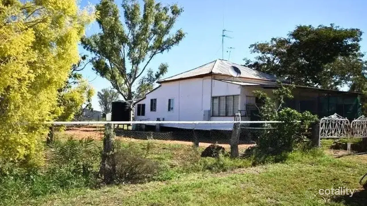 3-bedroom house at 30-32 Flinders Street, Ilfracombe, QLD 4727, Longreach, Queensland