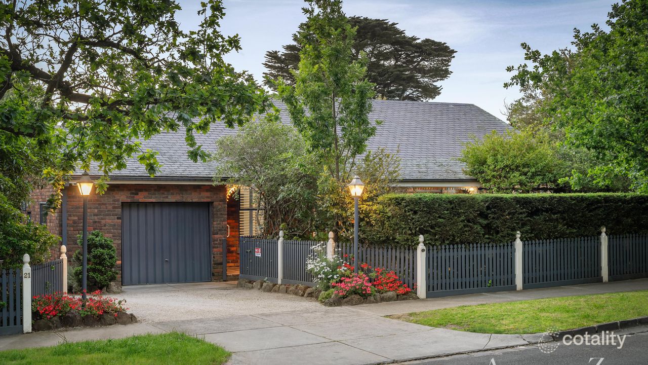 3-bedroom unit at 1/21 Mercer Road, Armadale, VIC 3143, Stonnington, Victoria