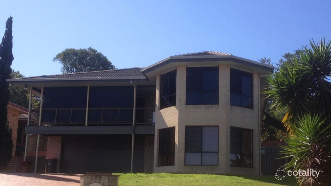 6-bedroom house at 24-26 Freeman Court, Kingaroy, QLD 4610, South Burnett, Queensland