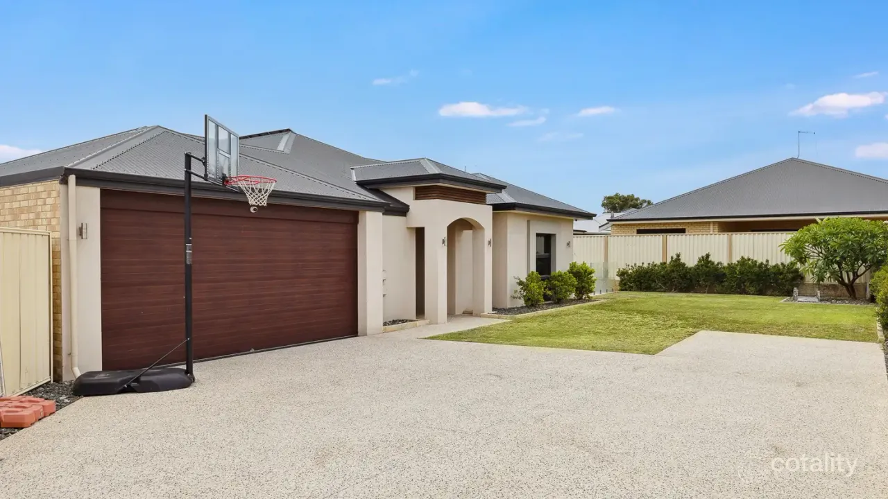 4-bedroom house at 5 Skerne Court, Madora Bay, WA 6210, Mandurah Council, Western Australia
