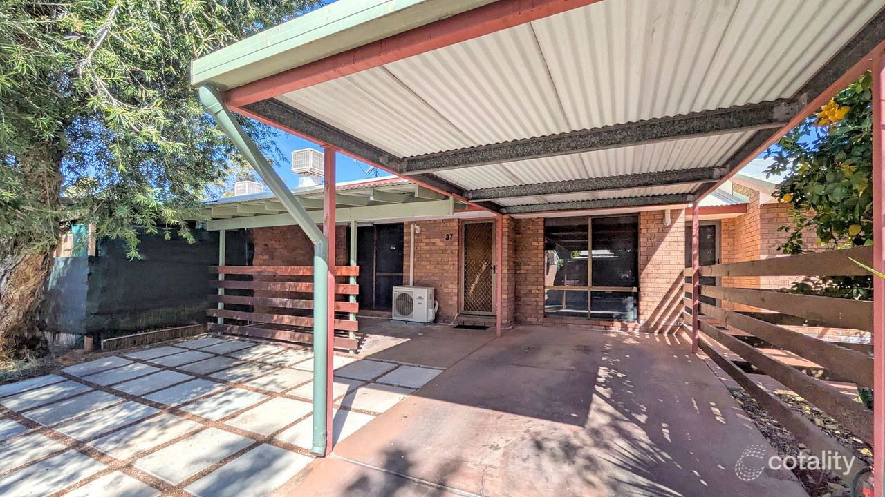 2-bedroom unit at 8/1 Barrett Drive, Desert Springs, NT 0870, Alice Springs, Northern Territory