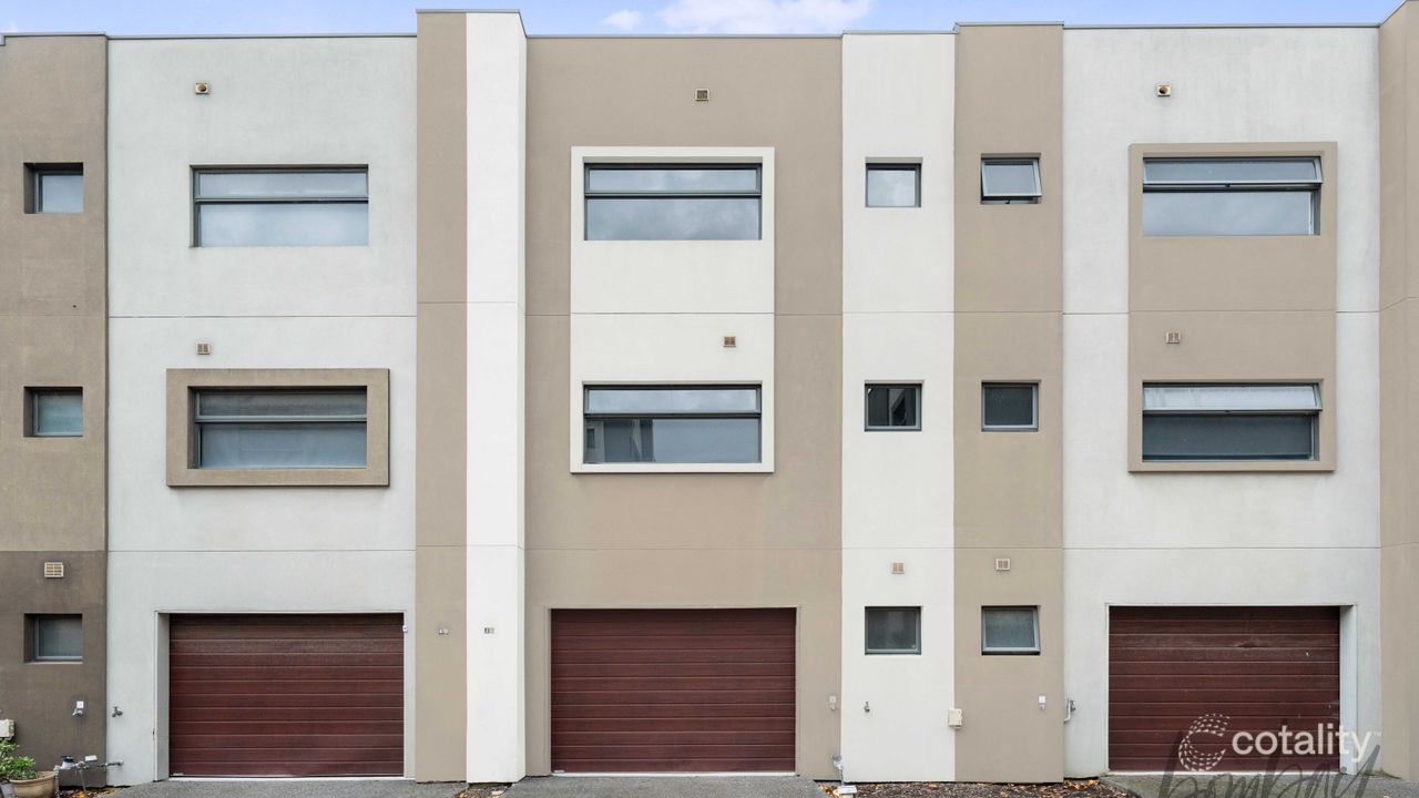 2-bedroom unit at 18 Swagman Walk, Wollert, VIC 3750, Whittlesea, Victoria