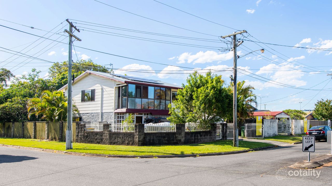 3-bedroom house at 8 Serene Court, Arundel, QLD 4214, Gold Coast Council, Queensland