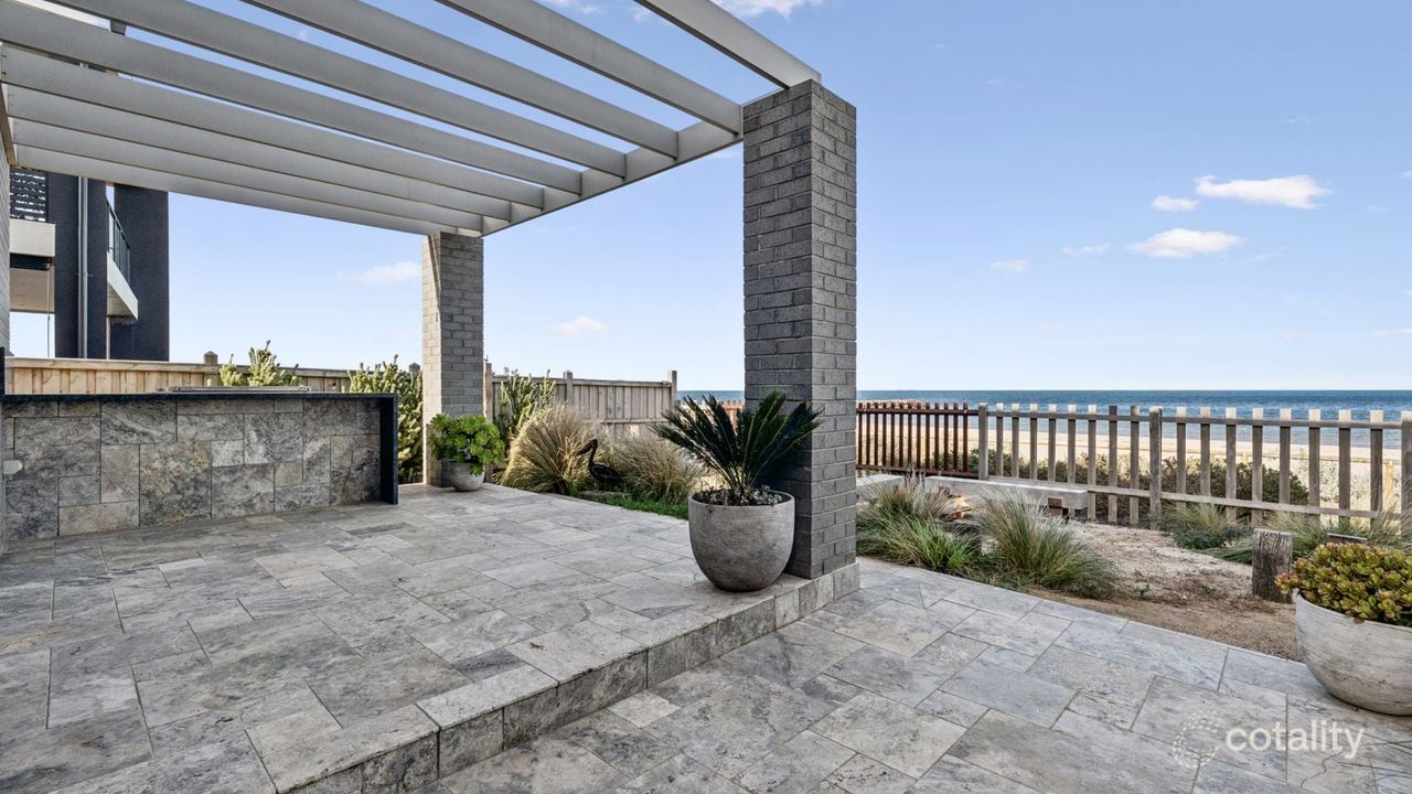 4-bedroom house at 4 Topsails Close, Werribee South, VIC 3030, Wyndham, Victoria