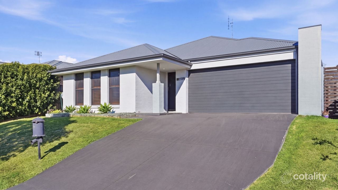 4-bedroom house at 35 Finch Crescent, Aberglasslyn, NSW 2320, Maitland, New South Wales