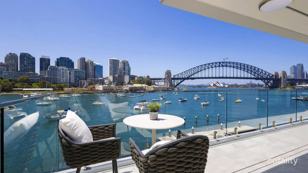 3-bedroom unit at 10/33 East Crescent Street, Mcmahons Point, NSW 2060, North Sydney, New South Wales