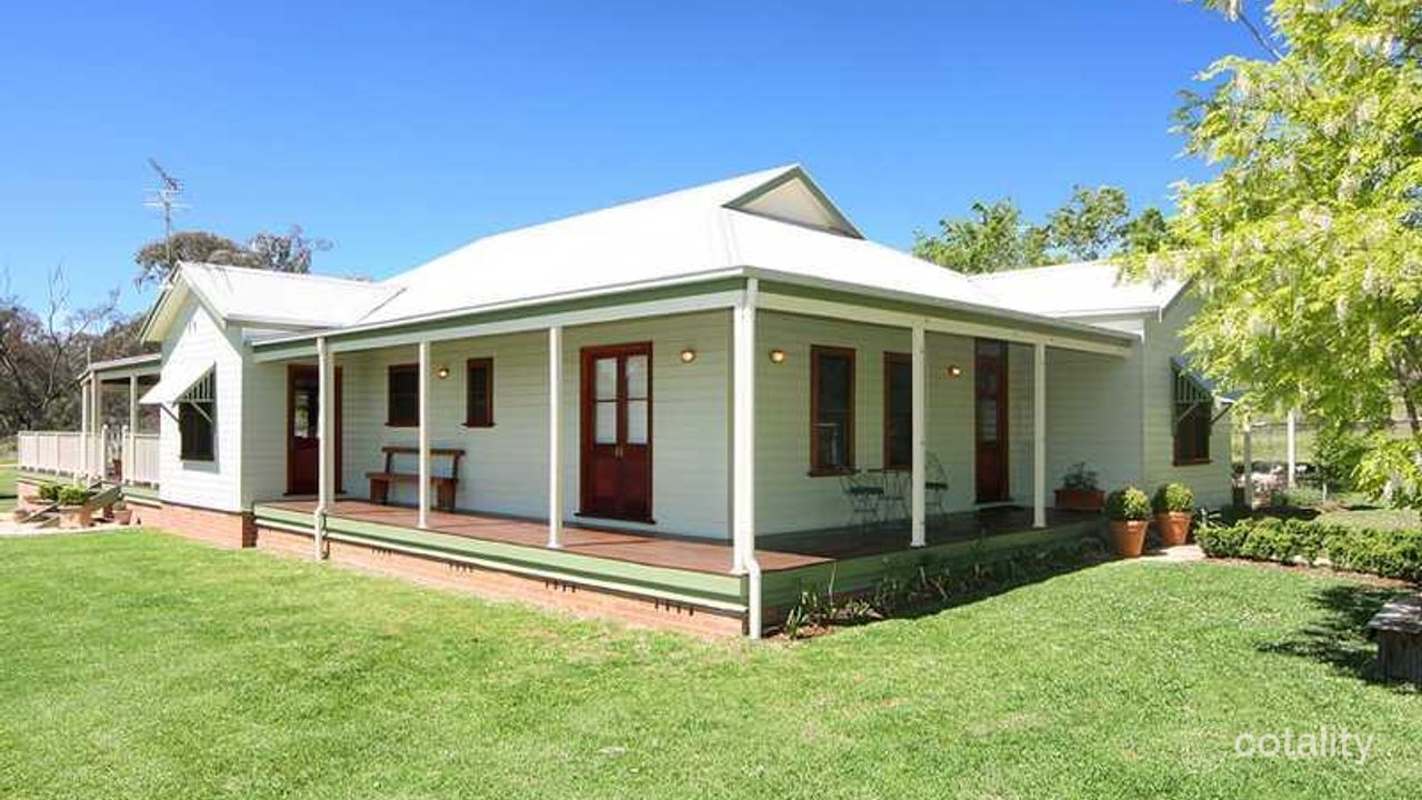 4-bedroom house at 99 Wyndham Close, Daruka, NSW 2340, Tamworth, New South Wales