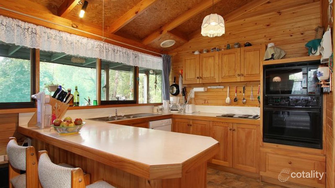 2-bedroom house at 37 Railway Road, Seville, VIC 3139, Yarra Ranges, Victoria