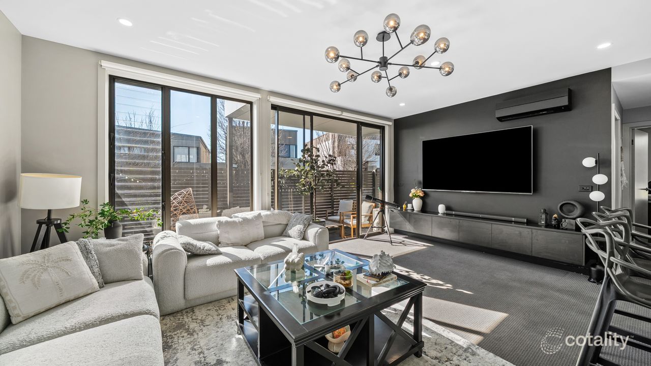 2-bedroom unit at 5/4 Yarra Bing Crescent, Burwood, VIC 3125, Whitehorse, Victoria