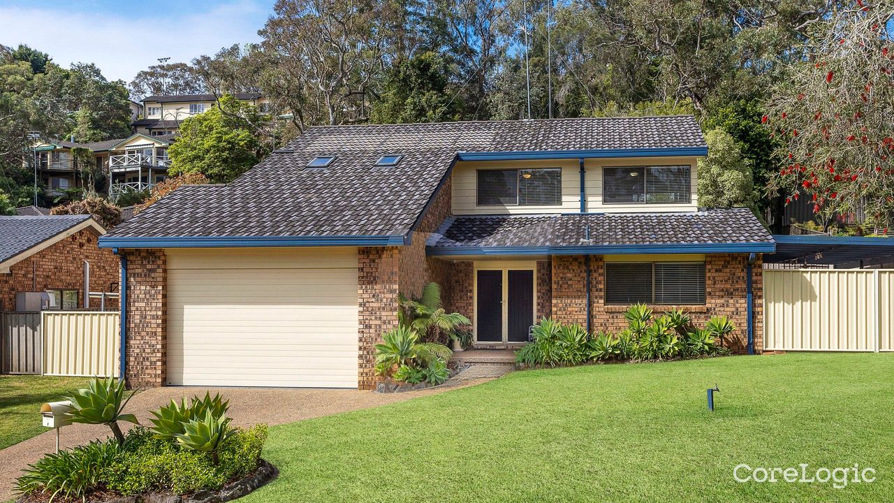 5-bedroom house at 6 Bulbine Street, Sutherland Council, New South Wales