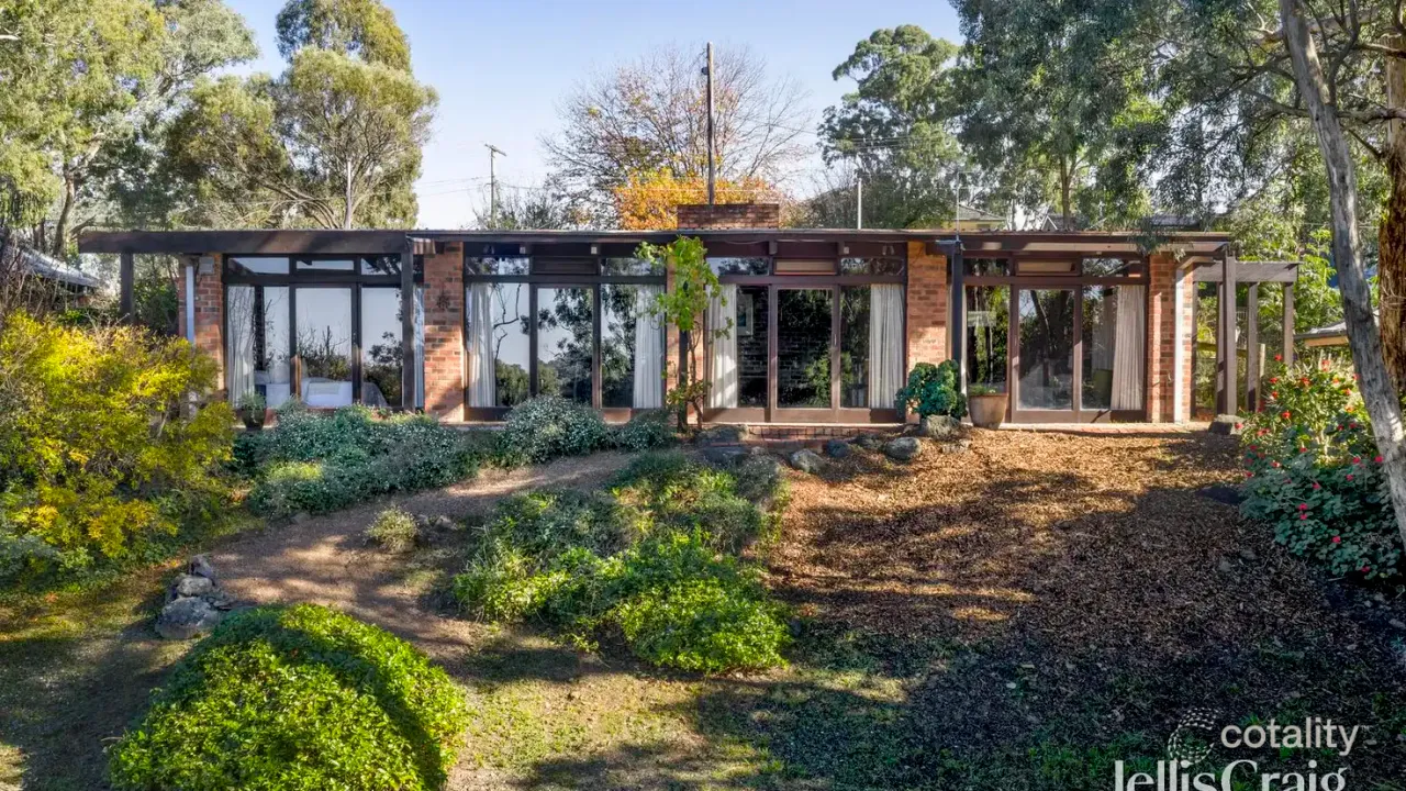 3-bedroom house at 32 Porter Street, Eltham, VIC 3095, Nillumbik, Victoria