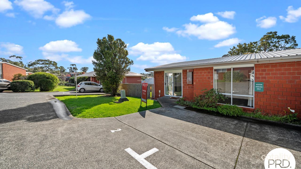 2-bedroom unit at 2/104 Abbotsfield Road, Claremont, TAS 7011, Glenorchy Council, Tasmania