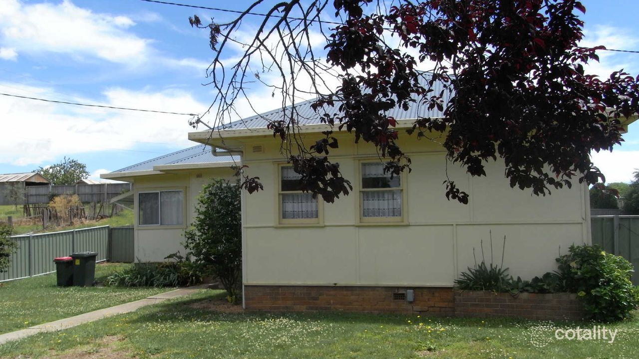 3-bedroom house at 232 Bourke Street, Glen Innes, NSW 2370, Glen Innes Severn Council, New South Wales