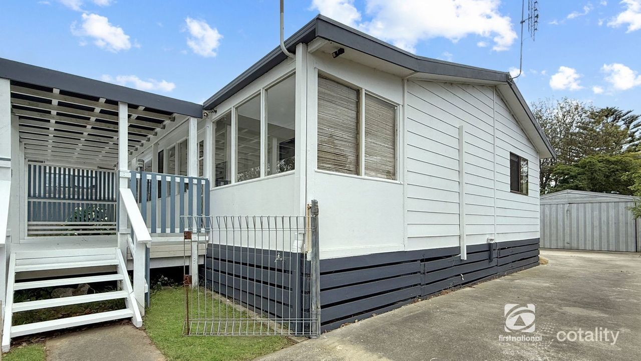 3-bedroom house at 9 Archer Court, Lakes Entrance, VIC 3909, East Gippsland, Victoria