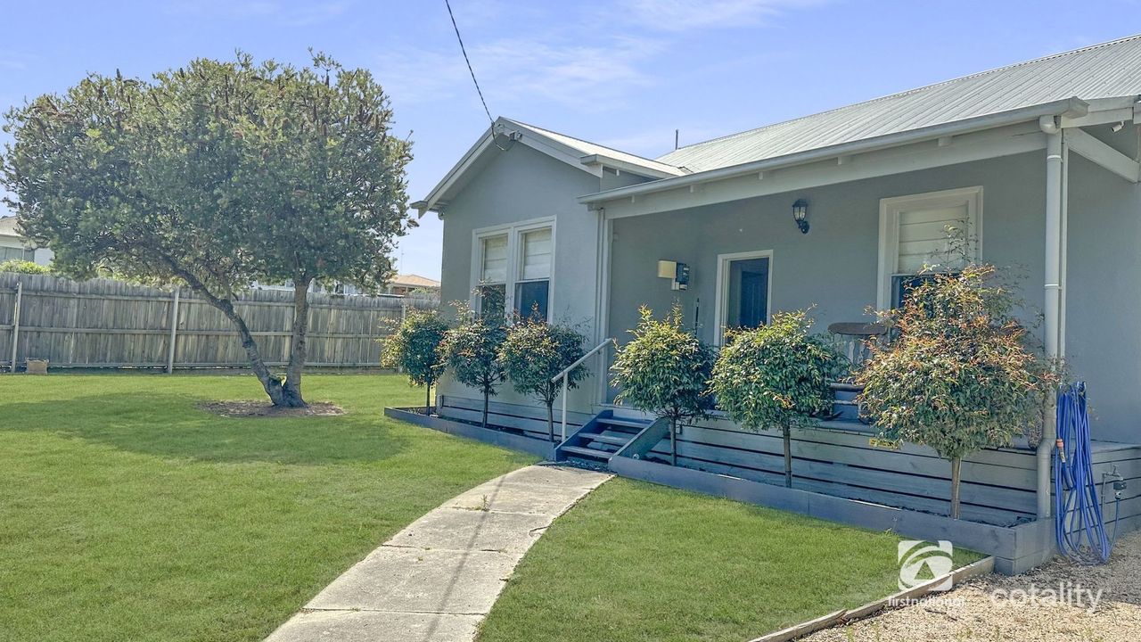3-bedroom house at 20 Bull Street, Bairnsdale, VIC 3875, East Gippsland Council, Victoria