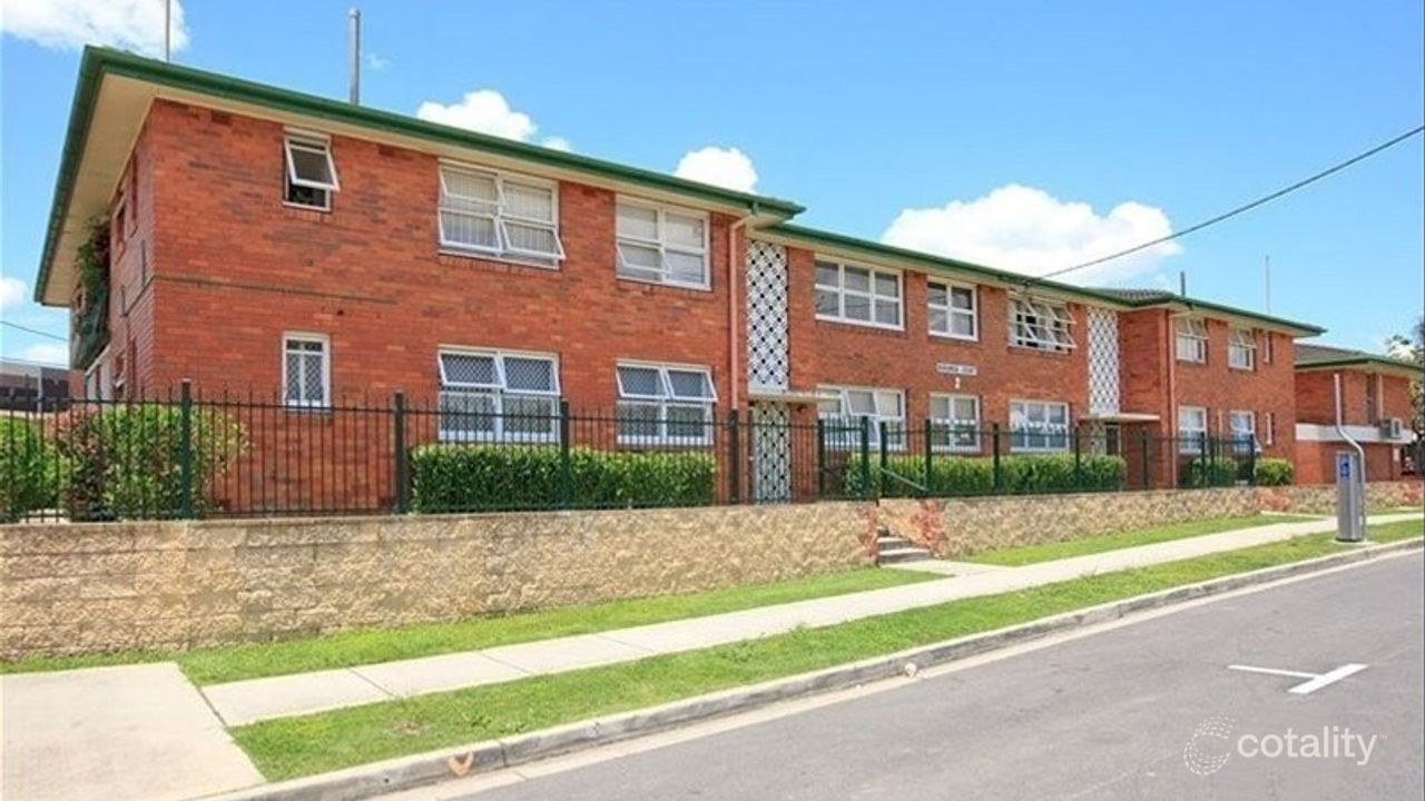 1-bedroom unit at 5/2 Carl Street, Woolloongabba, QLD 4102, Brisbane Council, Queensland