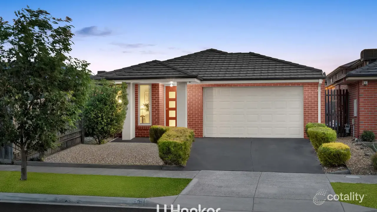 3-bedroom house at 30 Chambers Crescent, Cranbourne North, VIC 3977, Casey, Victoria