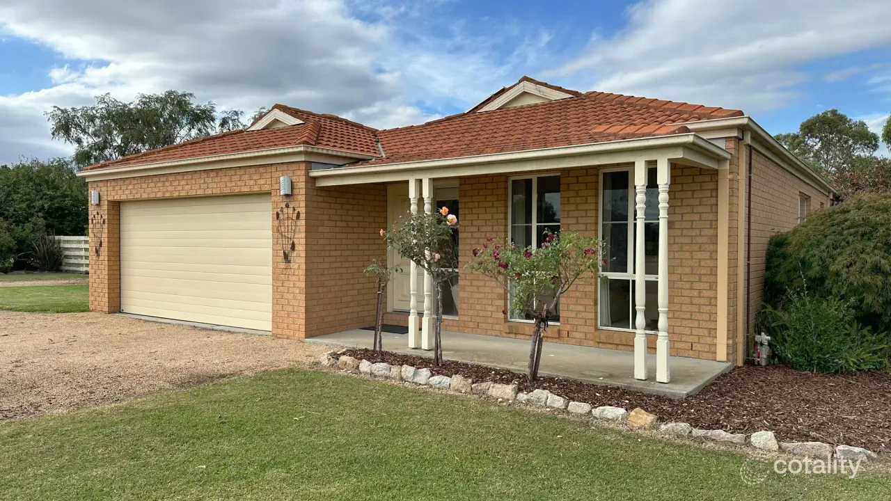 3-bedroom house at 24 Wilpena Court, Eastwood, VIC 3875, East Gippsland Council, Victoria