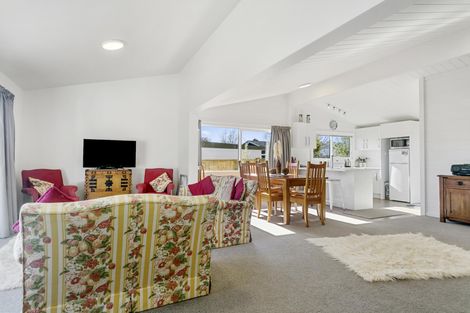 Photo of property in 50 Mahuta Road, Waitahanui, Taupo, 3378