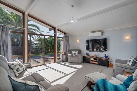 Photo of property in 81 Cook Drive, Whitianga, 3510