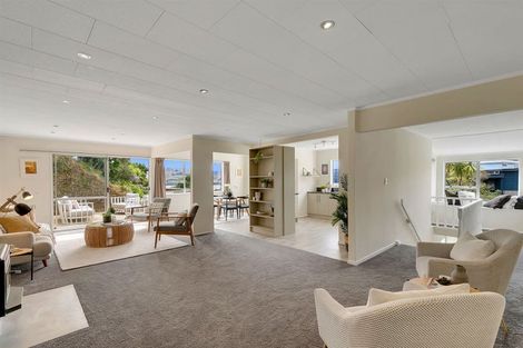 Photo of property in 34 Oak Avenue, Paremata, Porirua, 5024