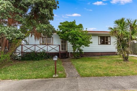 Photo of property in 94 Omapere Street, Whitby, Porirua, 5024
