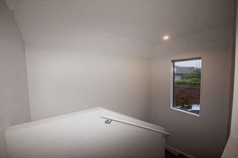 Photo of property in 227 Mark Avenue, Grenada Village, Wellington, 6037